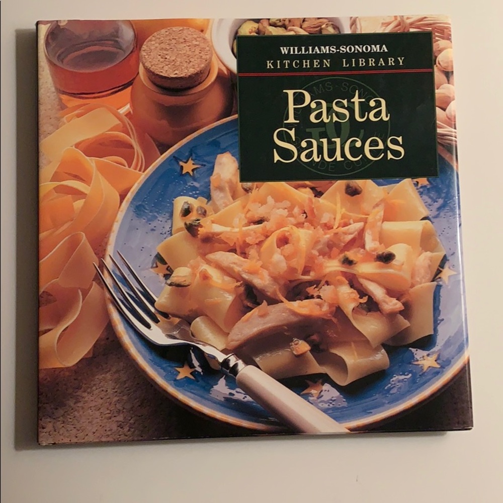 Williams-Sonoma Pasta Sauces Cookbook